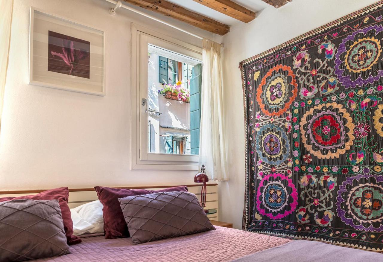 Piccolo - Cozy Studio In The Heart Of Authentic Венеция Екстериор снимка
