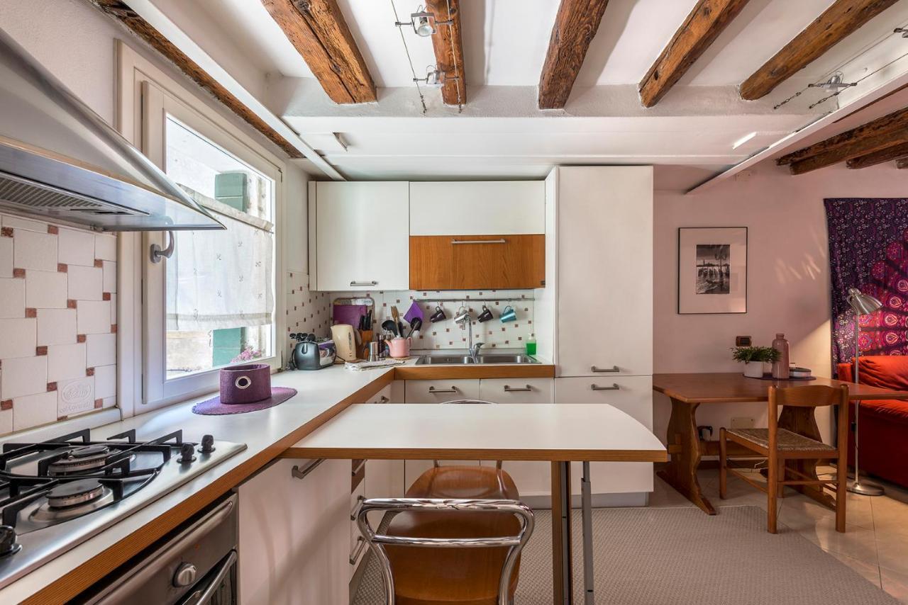 Piccolo - Cozy Studio In The Heart Of Authentic Венеция Екстериор снимка